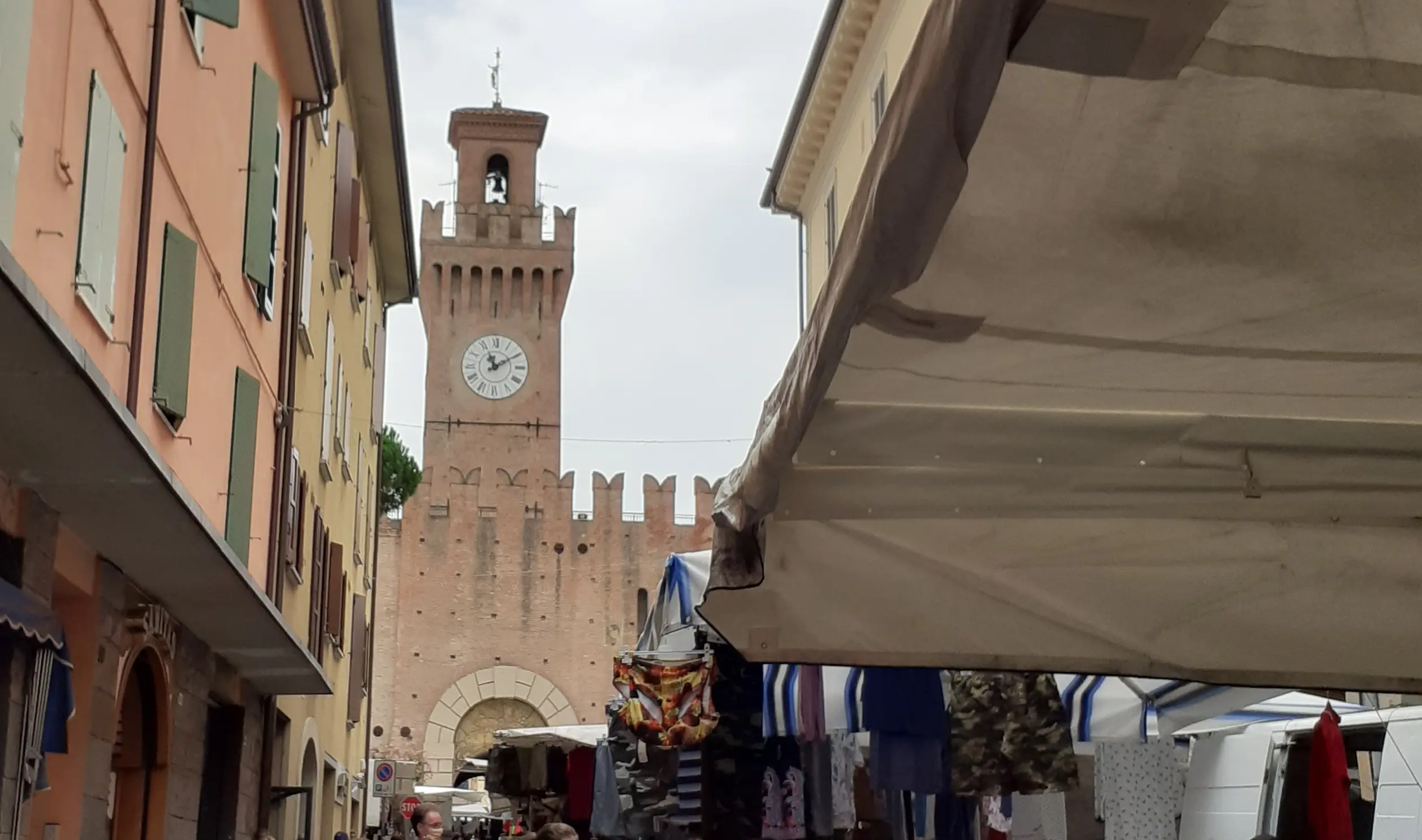 Mercato tradizionale del lunedì