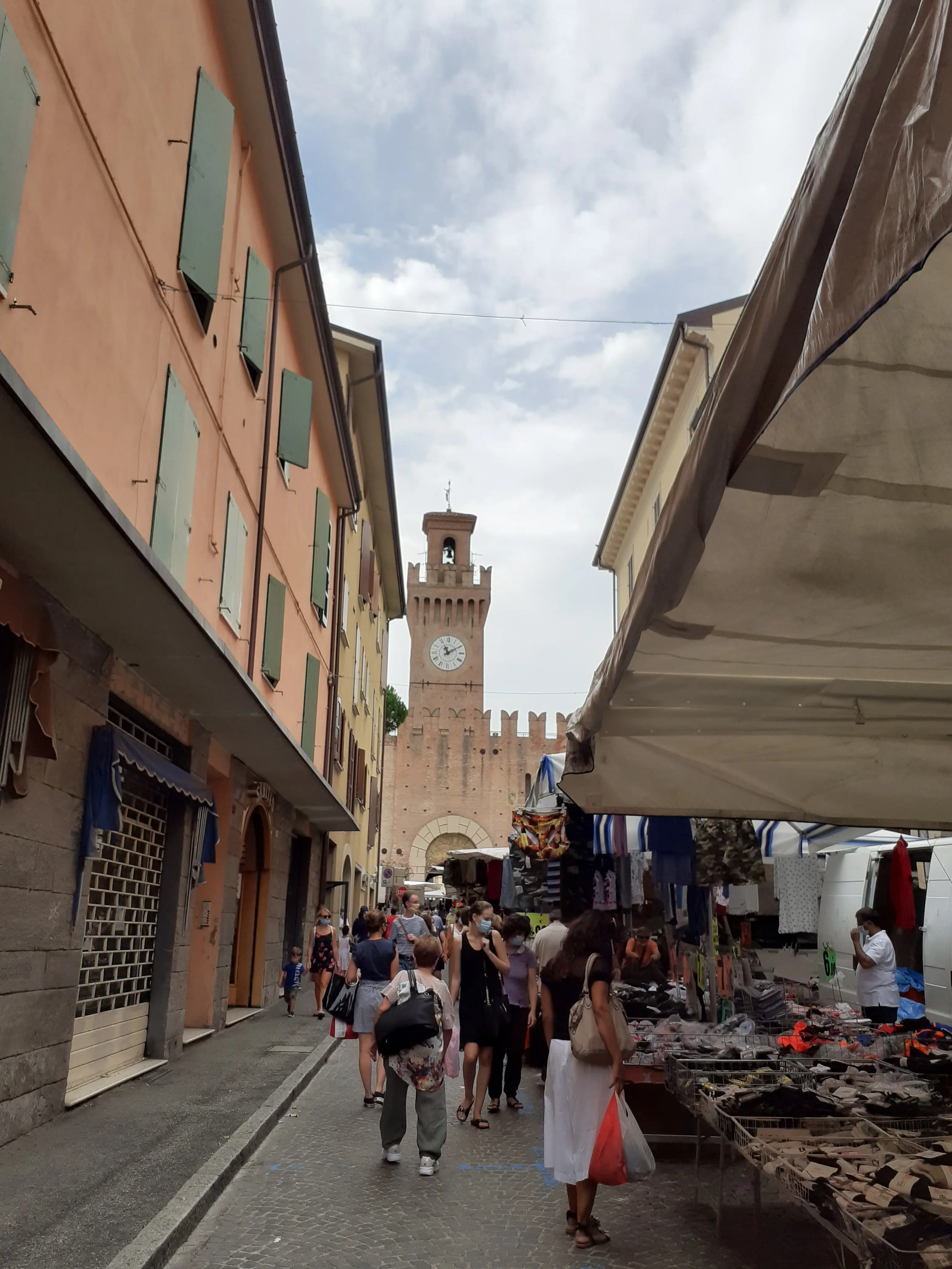 Mercato tradizionale del lunedì