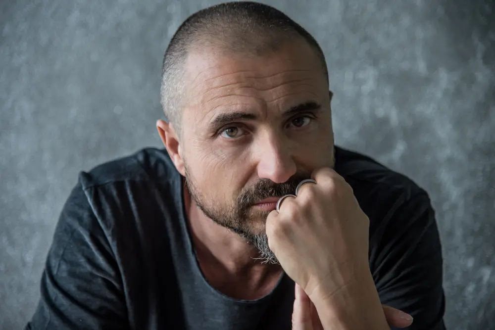 #CastelloRIPaRTE: Giovedì 15 Sebastiano Zanolli presenta il suo libro "Alternative"