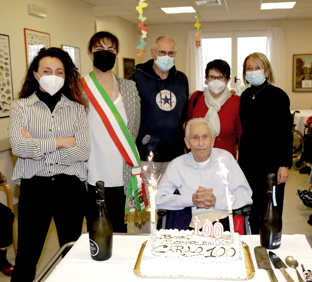 Gli auguri per i 100 anni di Carlo Benedetti
