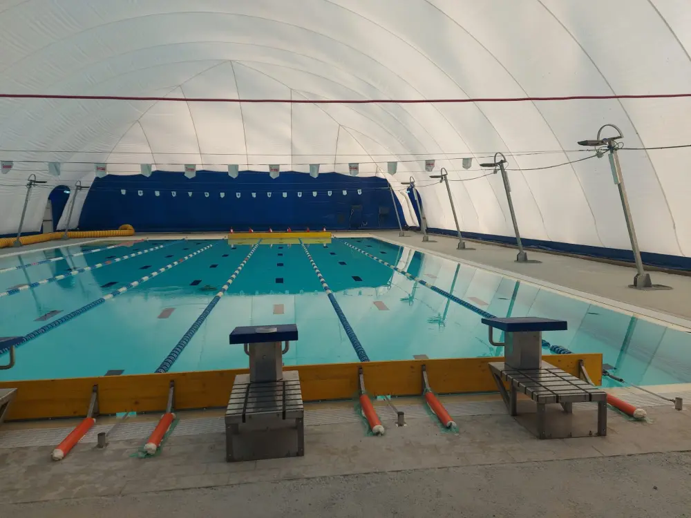 Piscina comunale: il sindaco Fausto Tinti ha aggiornato il Consiglio Comunale