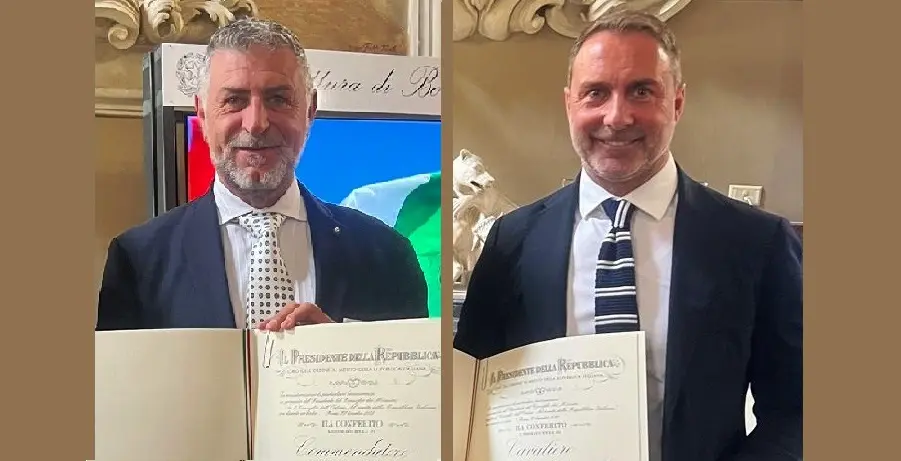 Onorificenze:  Agostino Pulito è Commendatore,  il comandante Raimondo è Cavaliere