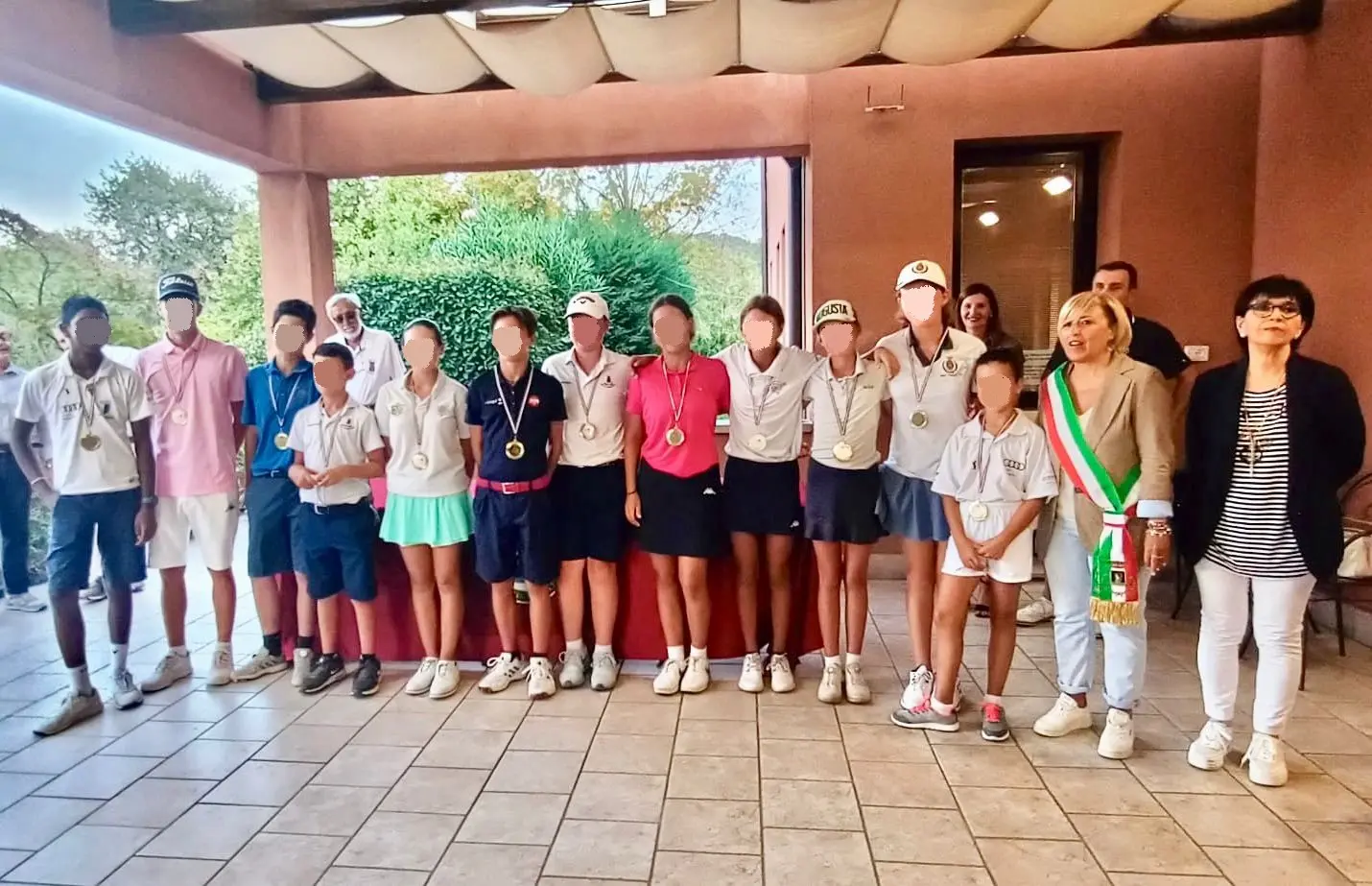 La sindaca ha premiato i vincitori della Gara Giovanile di Golf Trofeo Città di Castel San Pietro T.