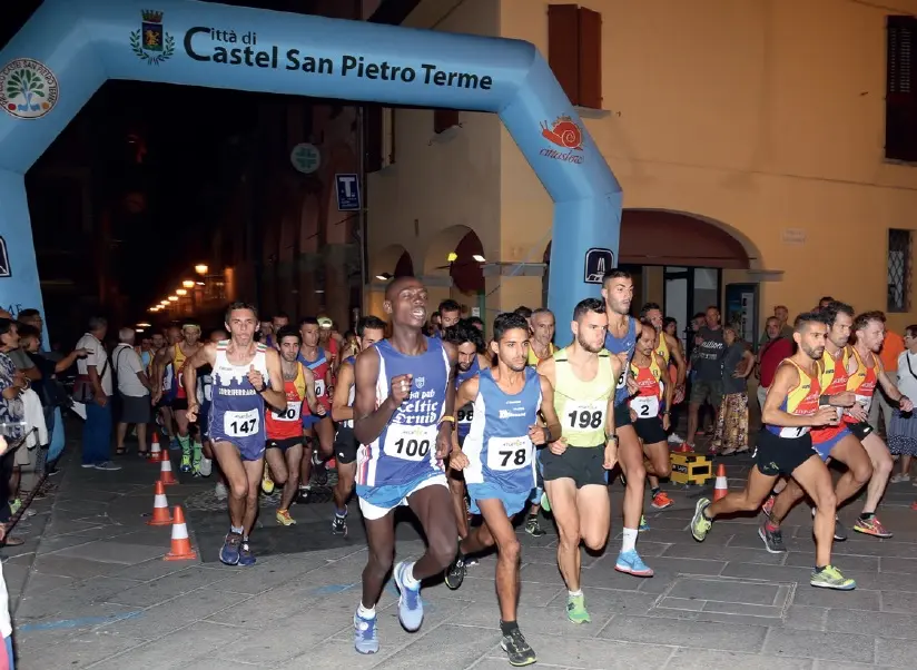 Martedì 10 al via da piazza XX Settembre la tradizionale corsa in notturna sul circuito cittadino