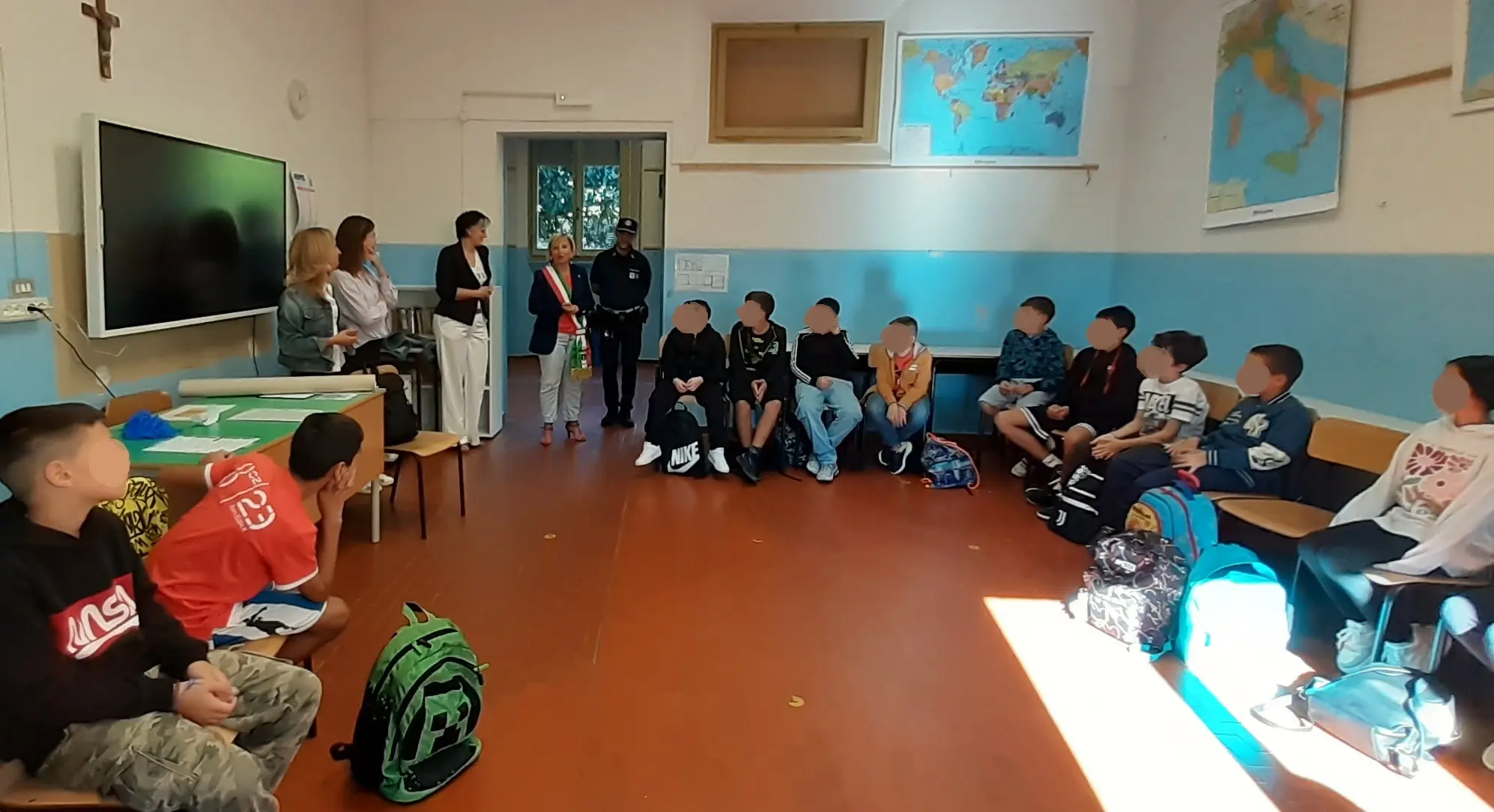 La sindaca Francesca Marchetti in visita alle scuole per l’inizio dell’anno scolastico 
