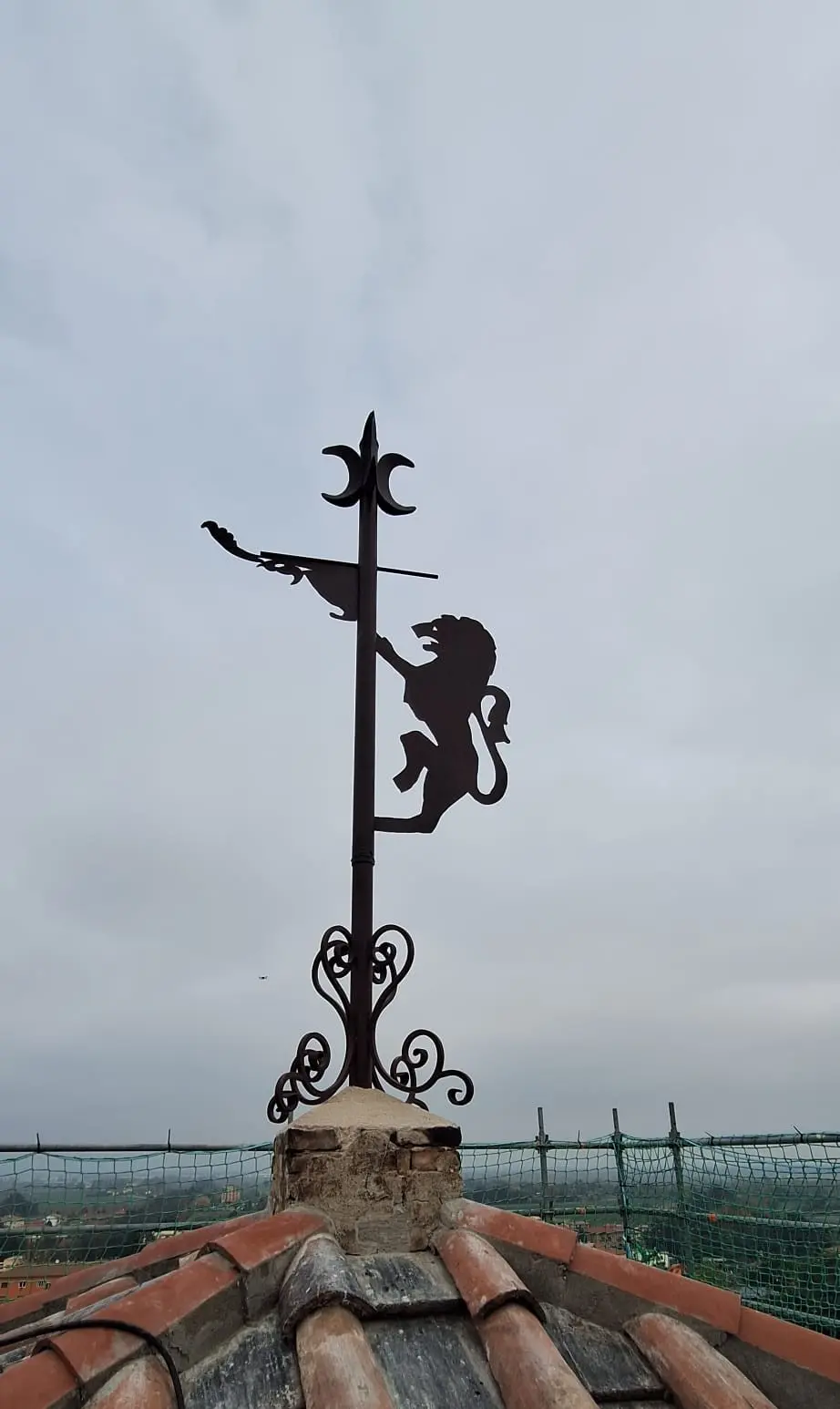 Il Leone del Cassero nuovamente sulla torre