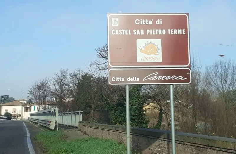 Nuovi cartelli Castel San Pietro Terme Citta